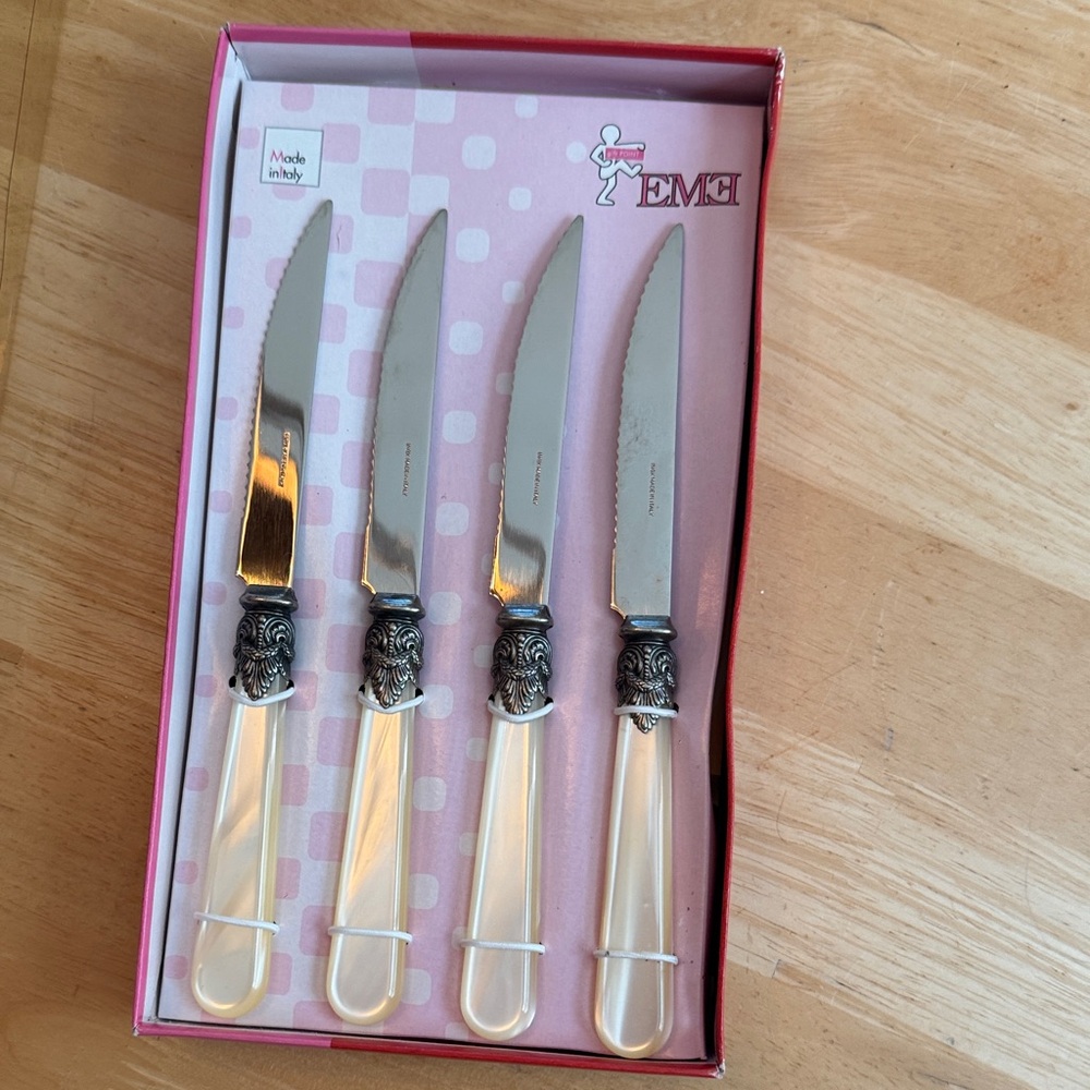 Vintage New EME Italian set of 4 Decorative Steak Knives with Pearl Handles Vtg